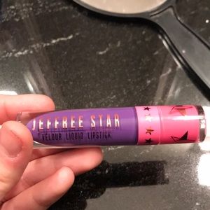 Jeffree Star velour liquid lip - I’m Royalty